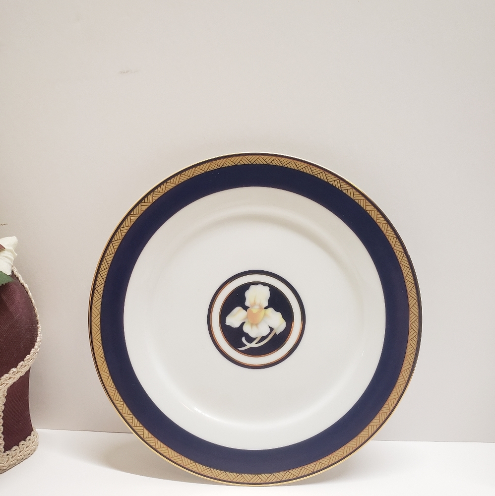 Vintage Chistine Holm Royal Orchid Plate
